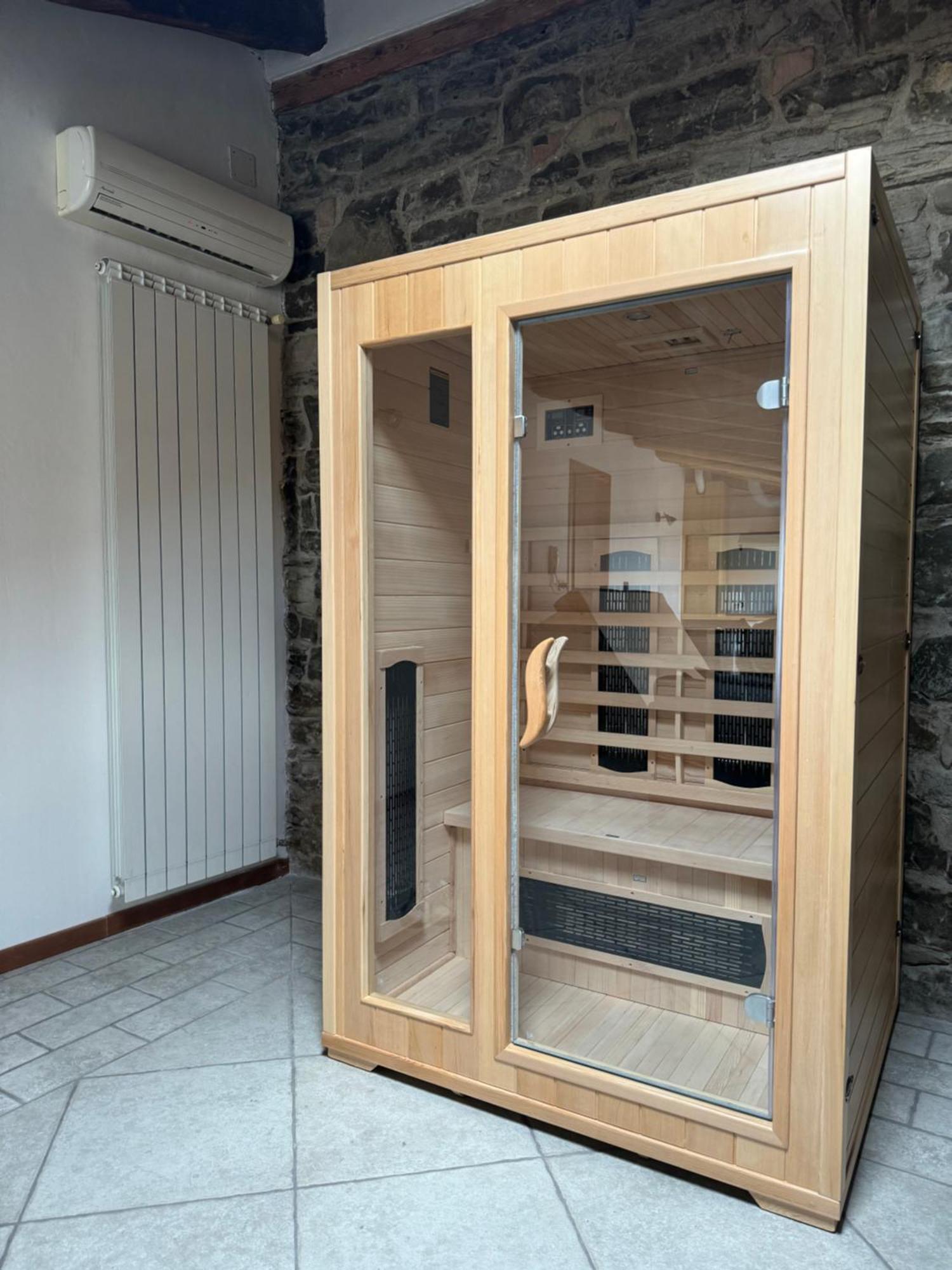 Lex 4 Sauna -Trieste Center Bagian luar foto